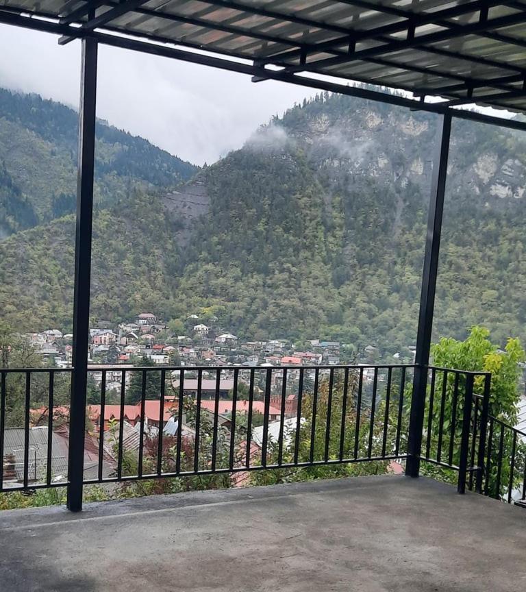 Guest House Bochora Borjomi Exterior photo